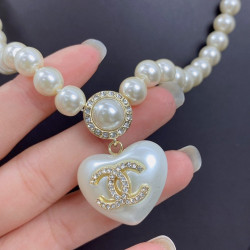 New popular Chanel necklace is exquisite and exquisite in workmanship. It is a super fairy of heavy industry. It is super careful and flawless in workmanship