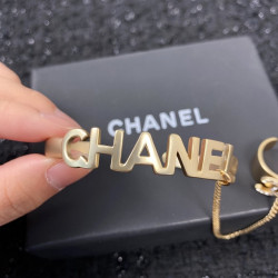 Chanel Bracelets are popular. They are newly made with exquisite workmanship. They are super fairy and beautiful