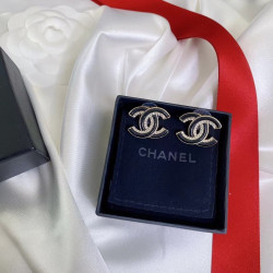 Chanel letter black shell crystal diamond earrings earrings cam é LIA letter new style, clear logo word print