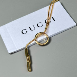 Gucci link necklace, link to love revisits the architectural memories of the 1980s